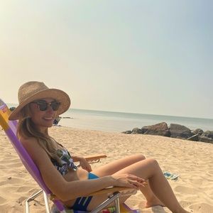 Meet your Posher, Jacqueline